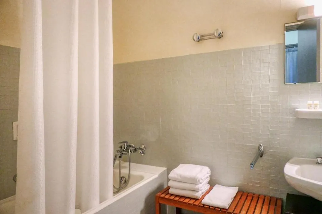 Hotel Univers Carpentras