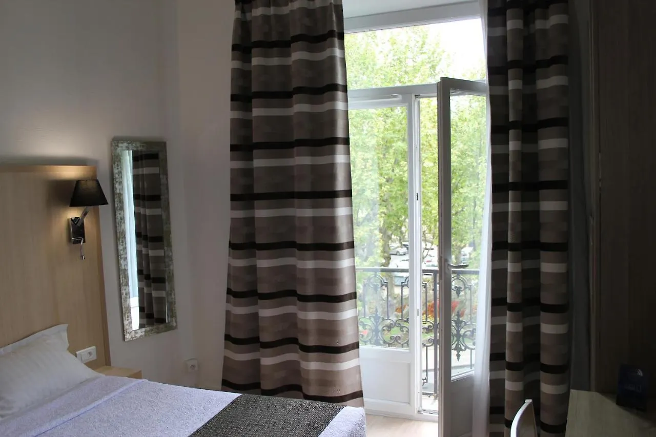 **  Hotel Univers Carpentras Frankrig