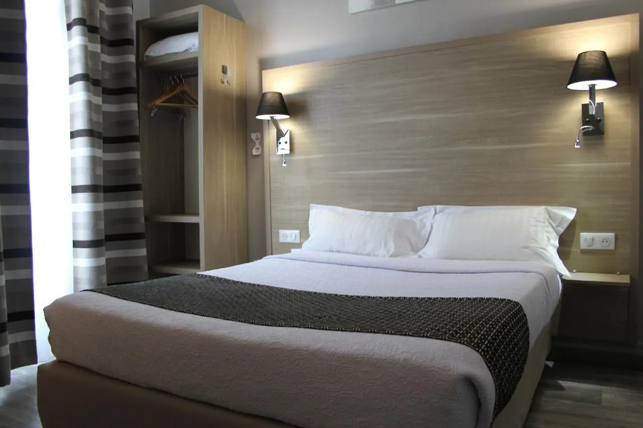 **  Hotel Univers Carpentras France
