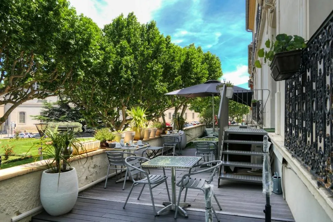 Hotel Univers Carpentras